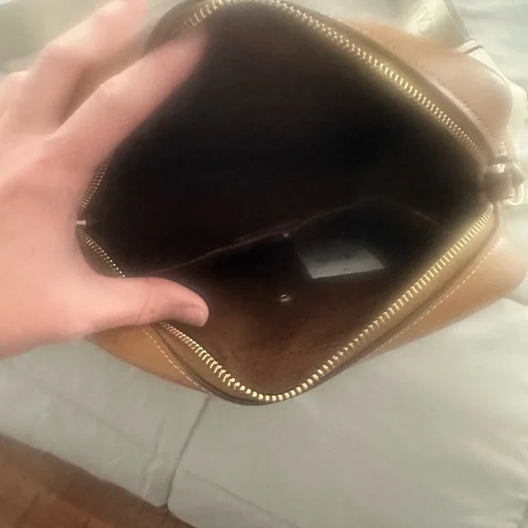 Coach Tan and Cream Signature Crossbody Bag - Picture 4 of 6